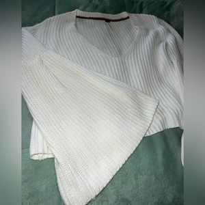 FREE PEOPLE Damsel cotton Bell sleeve sweater S